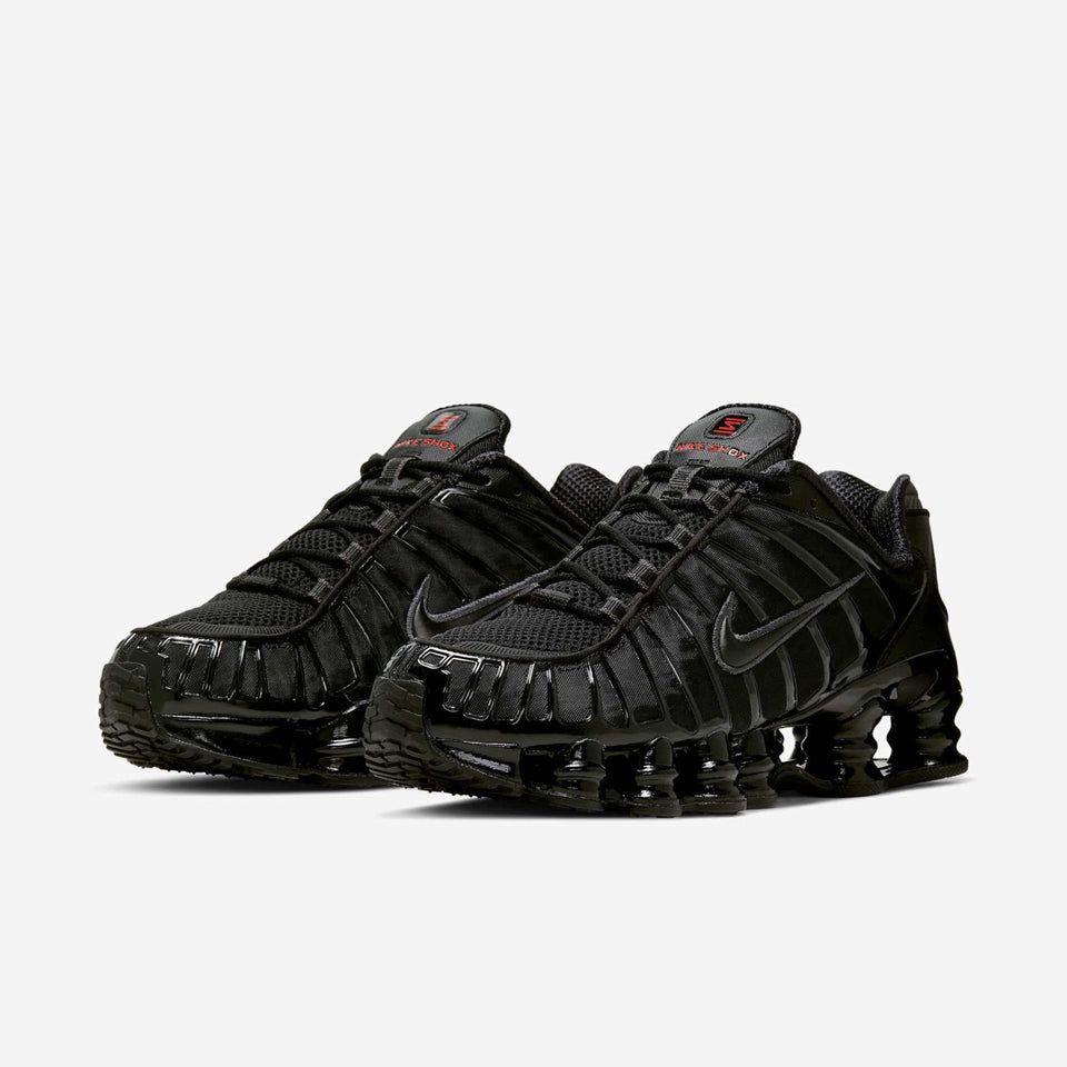 Tênis Preto em Promoção