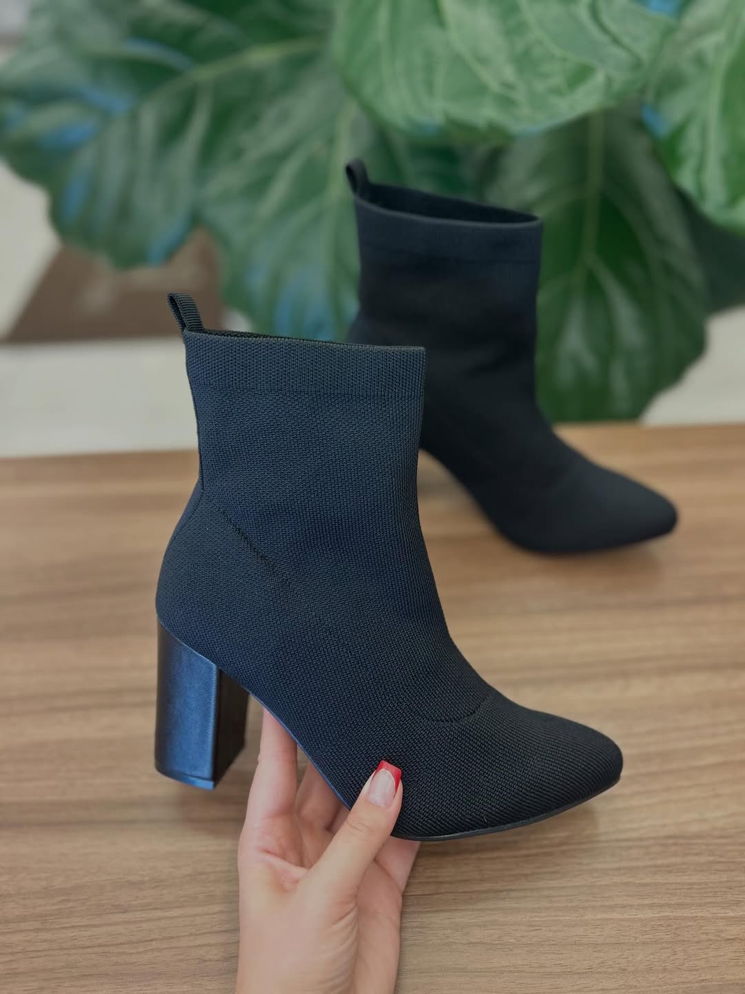 Bota Úrsula - Meia Brinde