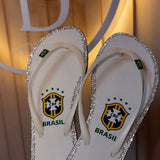 Chinelo Feminino Brasil com Strass – Conforto & Estilo