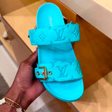 Sandália Feminina Slide Premium com Fivelas Ajustáveis