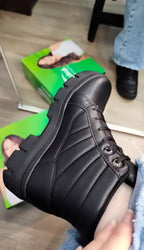 Bota Coturno Feminina Tratorada Premium – Elegância, Conforto e Estilo