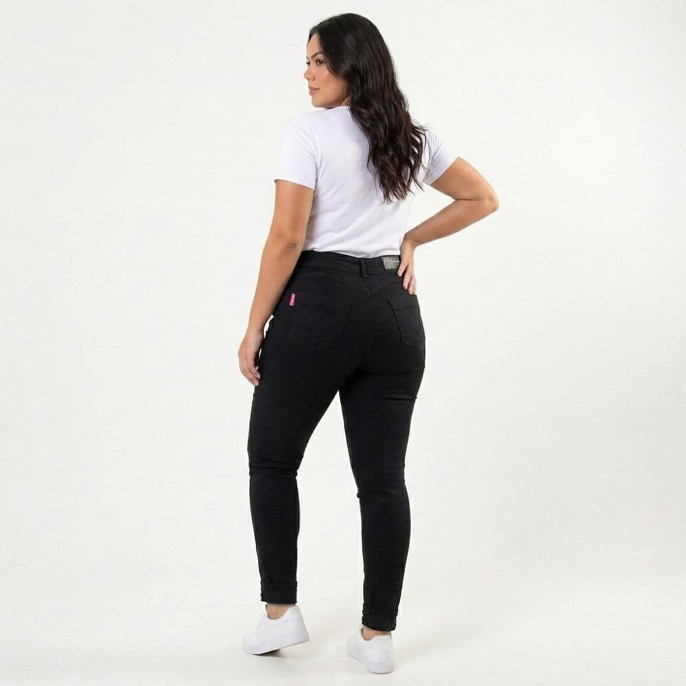Calça Jeans Essencial Preta
