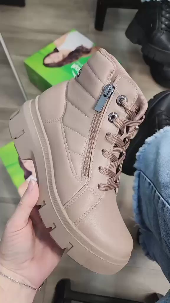 Bota Coturno Feminina Tratorada Premium – Elegância, Conforto e Estilo