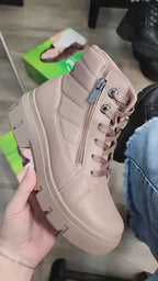 Bota Coturno Feminina Tratorada Premium – Elegância, Conforto e Estilo